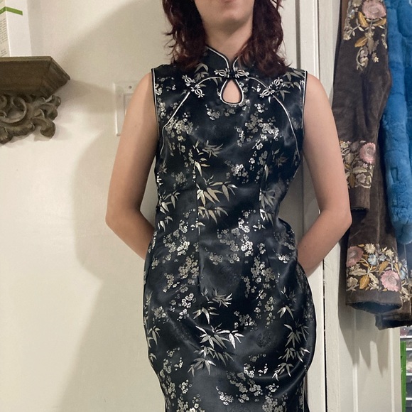 Vtg maxi floor length qipao keyhole neckline cheongsam dress - Picture 2 of 10